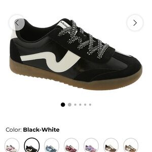 Stylish Black and White Women's Sneakers